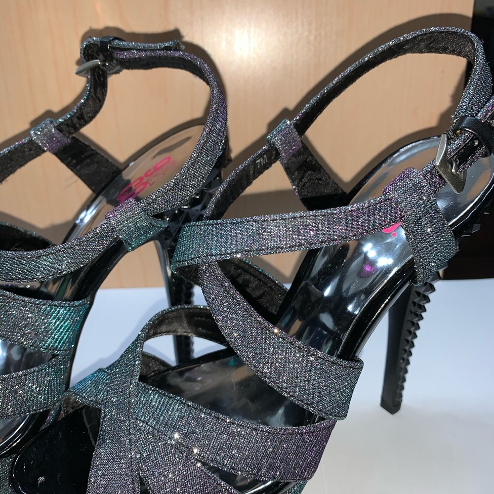 9& Co Heels